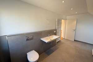 RESERVIERT!, Modernes, großes 2-FH, gute Lg., 1 Grg., 1 Stellplatz, 91056 Erlangen-Frauenaura – Erlangen – Vorschaubild 8