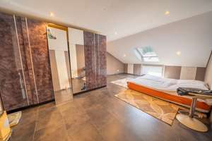Unternehmer Villa mit privatem Spa und mediterranem Charakter in Waibstadt – Die vollständige Adresse der Immobilie erhältst du vom Anbieter., 74915 Waibstadt – Vorschaubild 9