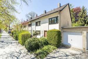 Charmantes Reiheneckhaus mit viel Potenzial und herrlichem Westgarten in zentraler Wohnlage – Die vollständige Adresse der Immobilie erhältst du vom Anbieter., 81925 Herzogpark, München – Vorschaubild 3