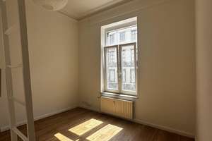 Charmantes Altbau-Loft mit Schlafempore im beliebten Frankenberger Viertel