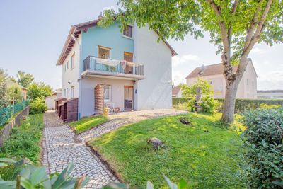 Großzügiges Zweifamilienhaus mit Potenzial in Ostrach