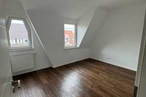 Stilvolle 3,5-Raum-Wohnung in zentral Stuttgart  – Stuttgart – Vorschaubild 6