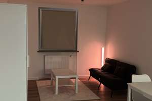 Erstbezug nach Sanierung mit EBK: schöne 1-Zimmer-Wohnung in Bestlage München-Maxvorstadt – 80797 Neuschwabing, München – Vorschaubild 2