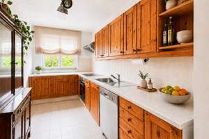 Helle 3-Zimmer-Wohnung mit ruhigem Südgarten im beliebten Sachsenhausen – 60594 Sachsenhausen-Nord, Frankfurt am Main – Vorschaubild 2