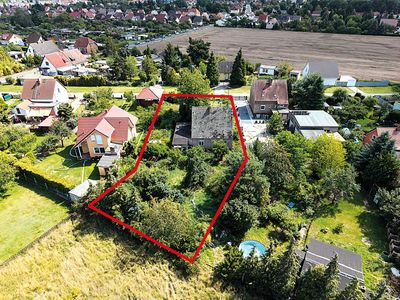 Großes Grundstück mit Altbebauungen