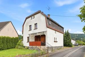 Charmantes Einfamilienhaus auf 931m² Grund mit viel Potenzial, Garage und Garten in Antweiler – Die vollständige Adresse der Immobilie erhältst du vom Anbieter., 53533 Antweiler – Vorschaubild 3