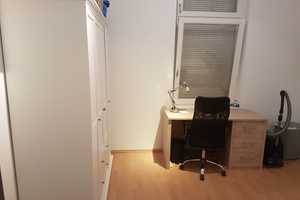 Schöne, ruhige möblierte zwei Zimmer Wohnung in der Karlsruher Innerstadt (Innenstadt-West) – Viktoriastraße 17, 76133 Karlsruhe – Vorschaubild 4