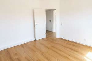 Stilvolle 2-Zimmer-Dachgeschosswohnung im Erstbezug – Komplett saniert in beliebter Wohnlage – Die vollständige Adresse der Immobilie erhältst du vom Anbieter., 70186 Gablenberg, Stuttgart – Vorschaubild 2