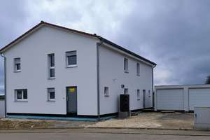 Neubau-Doppelhaushälfte mit Garage in Lonsee (Radelstetten) – Hohegert 33, 89173 Lonsee – Vorschaubild 1