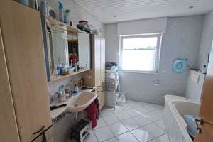 ++ Charmante 3-Zi.-Dachgeschosswohnung mit 2 Balkonen, Garage, 6-FH - zentral & ruhig Lage ++ – Friedrichstr. 81a, 76456 Kuppenheim – Vorschaubild 14