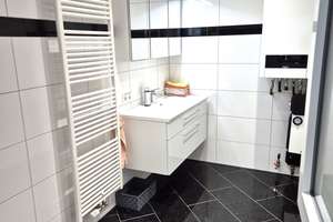 Wohnung / Büro vielseitig nutzbar - Top renoviert - provisionsfrei direkt vom Eigentümer – 70186 Gablenberg, Stuttgart – Vorschaubild 2