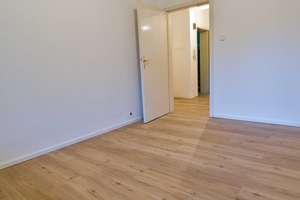 Frisch renovierte 2-Zimmer-Wohnung in Parknähe mit Balkon und Blick ins Grüne in Wersten – Die vollständige Adresse der Immobilie erhältst du vom Anbieter., 40591 Wersten, Düsseldorf – Vorschaubild 4