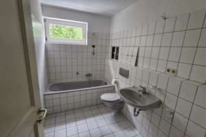 Geräumige 2-Raumwohnung mit Balkon und Tiefgaragenstellplatz – 39108 Stadtfeld Ost, Magdeburg – Vorschaubild 12