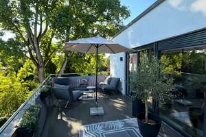 Wohnen mit Charakter: Penthouse in Hamburg-Rissen