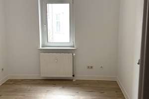 Umfassend saniert mit Balkon, Wanne und großer Dusche im Bad – Schäfferstraße 24, 39112 Leipziger Straße, Magdeburg – Vorschaubild 6