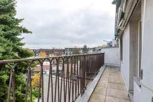 Über den Dächern von Düsseltal - 3-Zimmer-Wohnung mit Aufzug, großem Balkon und Gestaltungspotenzial