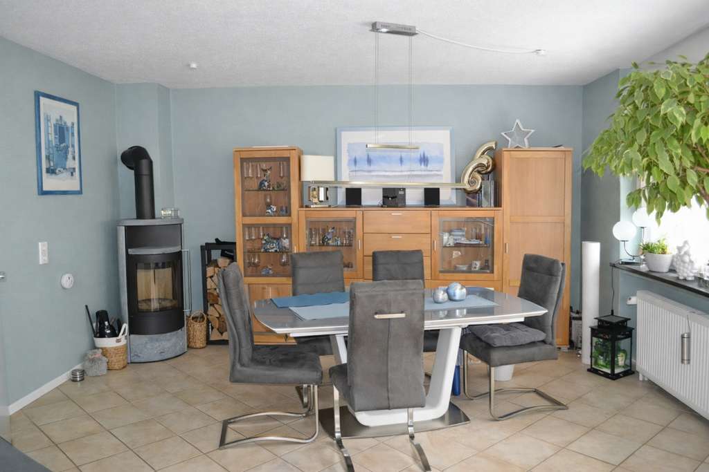 Immobilie in Kordel - Attraktives Wohnhaus  von zwei Einheiten mit Wärmepumpe, Balkon .... in Kordel  - Bild 1