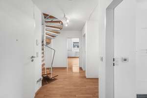 Freie 2,5 Zimmer-Wohnung in ruhiger, kleiner Wohnanlage – Die vollständige Adresse der Immobilie erhältst du vom Anbieter., 81825 Berg am Laim Ost, München – Vorschaubild 9