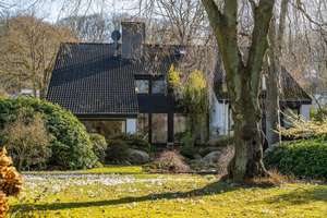 Rarität: Zweifamilienhaus in unwiederbringlicher Lage mit traumhaft angelegtem Garten – Die vollständige Adresse der Immobilie erhältst du vom Anbieter., 21465 Wentorf bei Hamburg – Vorschaubild 2