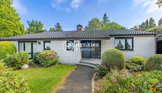 Bild von Stufenweise verliebt - Split-Level-Bungalow im Grünen!