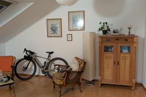 Tolle Dachgeschosswohnung in bester Lage – Die vollständige Adresse der Immobilie erhältst du vom Anbieter., 53115 Poppelsdorf, Bonn – Vorschaubild 2