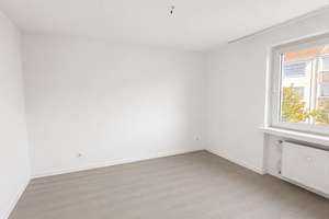 Mieten mit Weitsicht - 2,5 Zimmer mit Aufzug sucht  genau "SIE" – Elberfelder Str. 73, 58095 Mittelstadt, Hagen – Vorschaubild 3