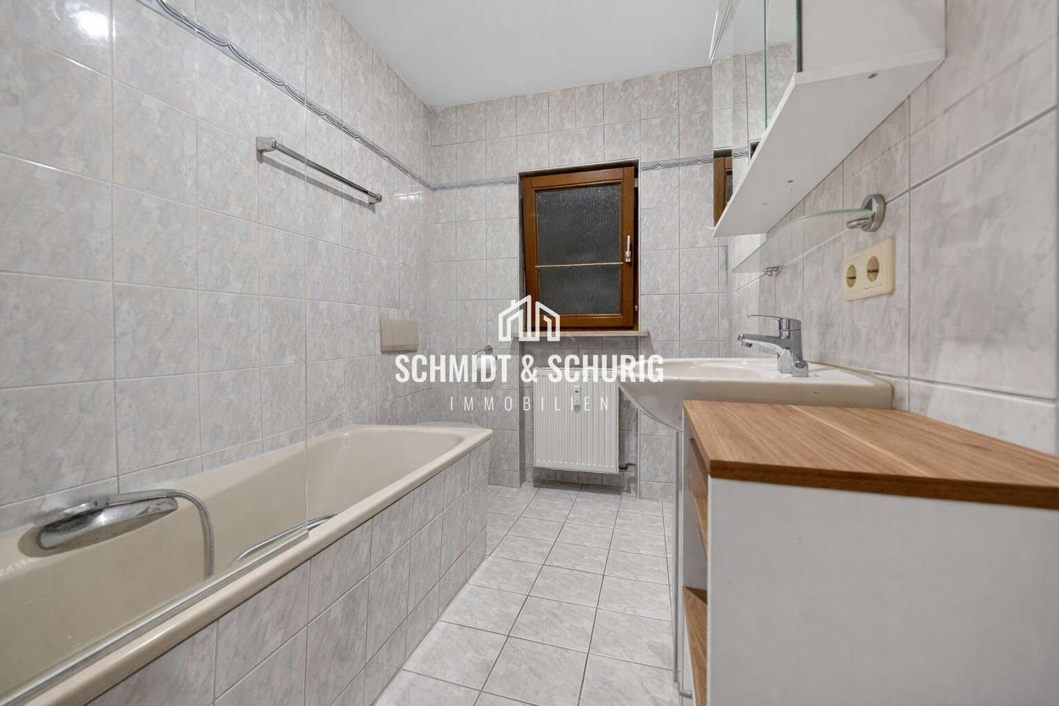 Immobilie in Neulingen - Charmantes Zweifamilienhaus mit Einliegerwohnung in Neulingen - Bild 8