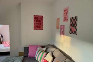 helle kleine City Dachgeschoss Wohnung mit Küche - für 1 Person