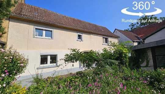 Bild von Charmante Hofreite mit Innenhof, Scheune und Garten