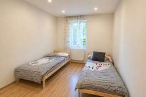 Charmante Erdgeschosswohnung in zentraler Lage – Die vollständige Adresse der Immobilie erhältst du vom Anbieter., 90459 Galgenhof, Nürnberg – Vorschaubild 2