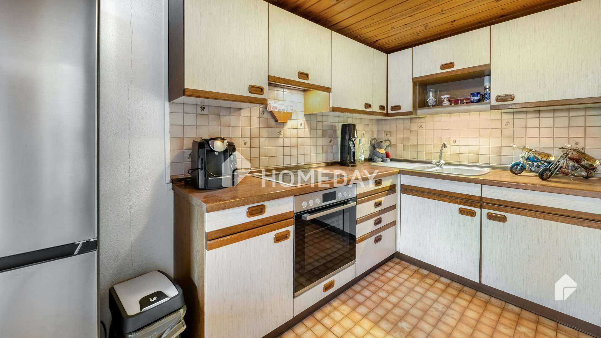 Immobilie in Wutach - Gepflegtes Bauernhaus mit Charme & Potenzial: 2200 m² Grundstück, Scheune & Wohnmöglichkeiten - Bild 9