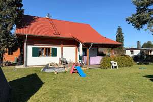 Einzigartiges Bio-Holzhaus mit viel Platz und Privatsphäre – 
Modern und Nachhaltig! – Die vollständige Adresse der Immobilie erhältst du vom Anbieter., 1936 Königsbrück – Vorschaubild 2