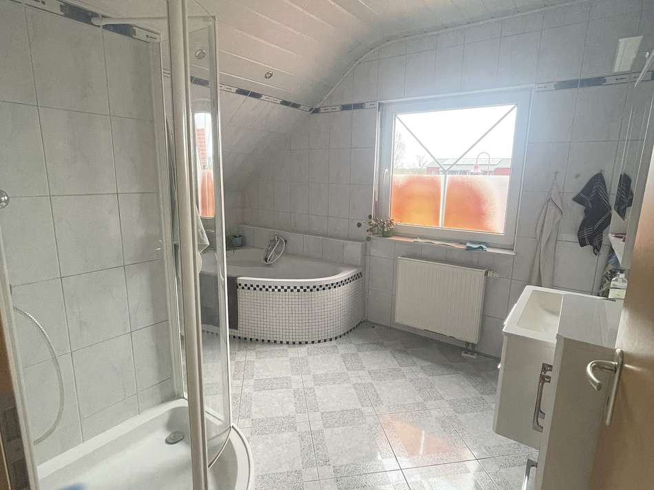 Badezimmer DG