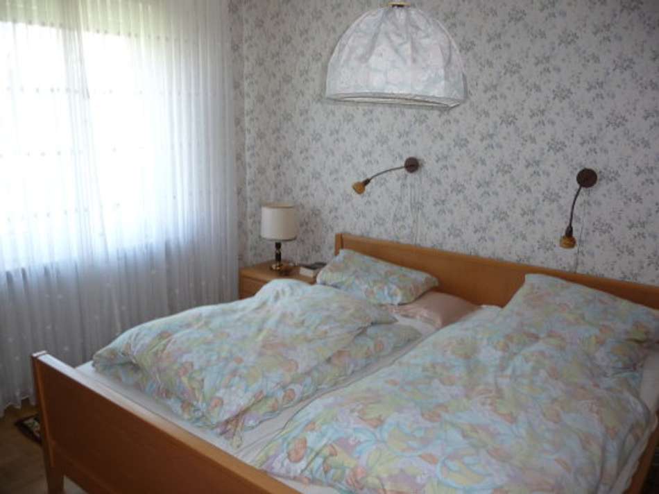 Schlafzimmer Bild 1