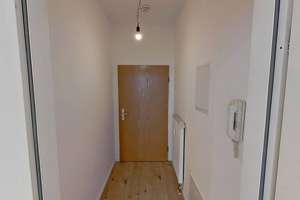 **Gut geschnittene 2-Zimmer-Erdgeschosswohnung mit Wannenbad** – Schwabstraße 33B, 70197 Rotebühl, Stuttgart – Vorschaubild 11