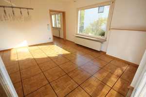 ...das gepflegte Wohnhaus mit zwei Garagen, Carport und dem Charme der fünfziger Jahre! – Reutlingen (Kreis) – Vorschaubild 19