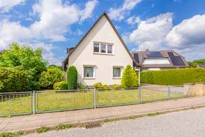 Ein Haus – viele Möglichkeiten: Großzügiges Ein-/Zweifamilienhaus in Norderstedt-Glashütte! – Böttgerstraße 39, 22851 Norderstedt – Vorschaubild 36