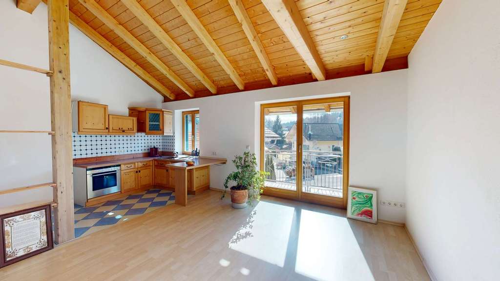 Immobilie in Saldenburg - Mehrgenerationenanwesen mit Scheune, Pferdehaltung und landwirtschaftlichen Flächen in Saldenburg - Bild 3