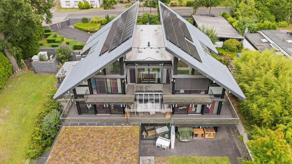 Nähe Düsseldorf, MG, NL: Stylisches Architektenhaus mit Komfort und Pool