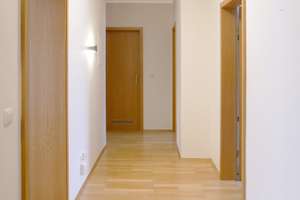 Kassel/Dönche …mit Fernblick Sofort freie, großzügige 3 Zimmerwohnung mit attraktivem großem Balkon – Die vollständige Adresse der Immobilie erhältst du vom Anbieter., 34134 Süsterfeld, Kassel – Vorschaubild 3