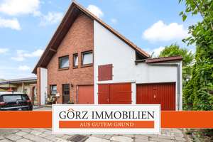 ***Zwei Häuser auf zwei Grundstücken - interessante Kapitalanlage!*** – Die vollständige Adresse der Immobilie erhältst du vom Anbieter., 24558 Henstedt-Ulzburg – Vorschaubild 1