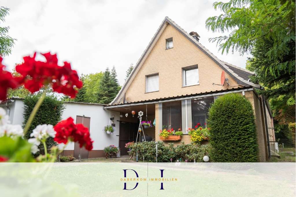 Immobilie in Harsewinkel - Doppelhaushälfte auf großem Grundstück – neuwertige Pelletheizung inklusive - Bild 0