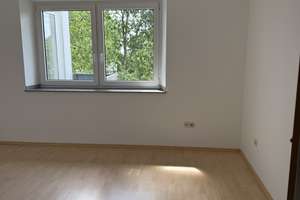 Helle 3 Zimmer und 2 Balkone, Gäste-WC, Fußbodenheizung, Bad mit Wanne und Dusche – Altenhoferstr. 178, 42719 Wald, Solingen – Vorschaubild 12
