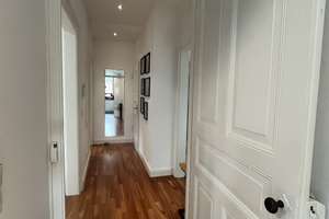 Attraktive Dachgeschosswohnung mit Charme in denkmalgeschütztem Gebäude – Hohenstaufenstrasse 20, 70178 Karlshöhe, Stuttgart – Vorschaubild 7