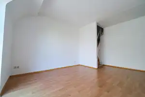 Traumhafte Dachgeschoss-Maisonette: Vielseitig nutzbar für Wohnen und Arbeiten! – Luegallee 10, 40545 Düsseldorf – Vorschaubild 11