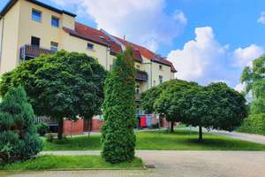 Hochwertig renovierte 2-Raum-Wohnung inklusive moderner EBK & Balkon