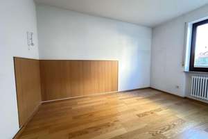 Charmante 4,5-Zimmerwohnung in kleiner Wohneinheit – Die vollständige Adresse der Immobilie erhältst du vom Anbieter., 72770 Betzingen, Reutlingen – Vorschaubild 9