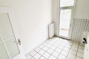 Little Tokyo hübsche 2,5 Zimmer Wohnung mit Loggia zum grünen Innenhof & Badewanne wartet auf Sie – Hohenzollernstraße 28, 40211 Stadtmitte, Düsseldorf – Vorschaubild 12