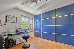 WOHNEN AUF 2 EBENEN! 4 Zimmer Maisonette mit Stellplatz, Fußbodenheizung und Balkon in ruhiger Lage – Die vollständige Adresse der Immobilie erhältst du vom Anbieter., 65205 Erbenheim, Wiesbaden – Vorschaubild 9