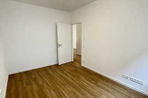 2. Bezug - helle 3-Zimmer mit Einbauküche & Balkon – Hochstraße 12B, 13357 Berlin – Vorschaubild 8